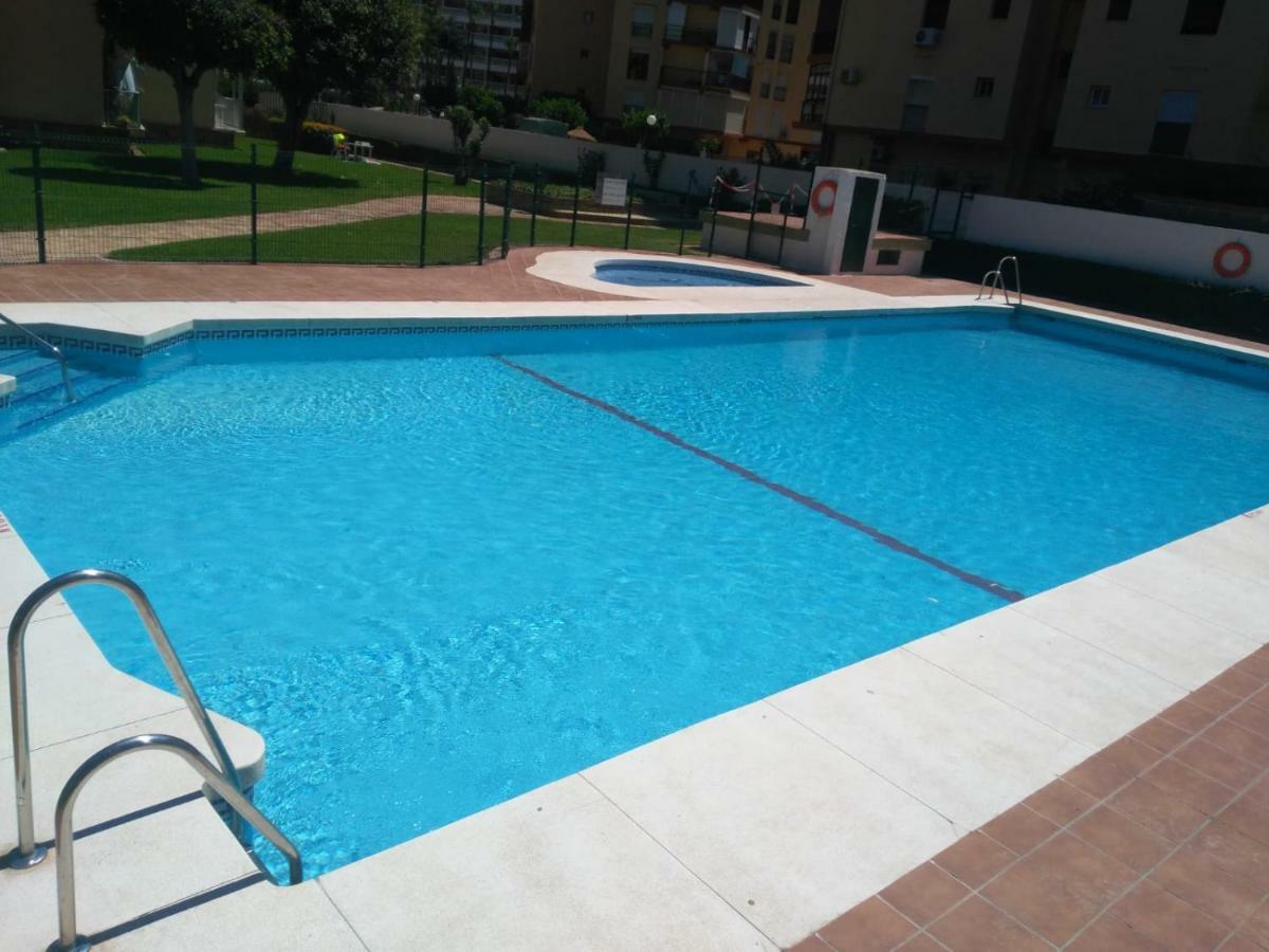 טורמולינוס Apartamento En La Playa מראה חיצוני תמונה